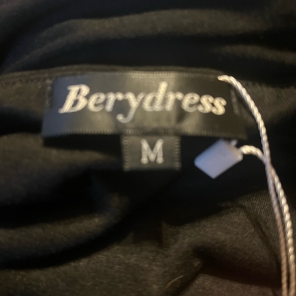 NWT Summer Spaghetti Strap Tiered Midi Dress sz M - Picture 7 of 7